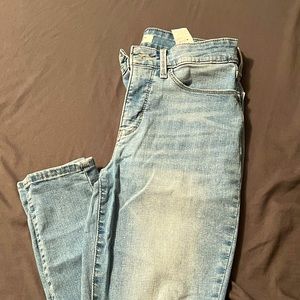 Levi’s women totally shaping skinny jeans